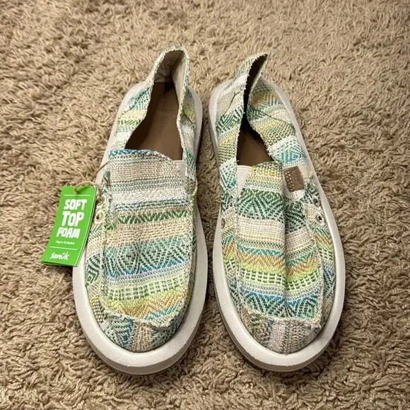 NWT Sanuk Women Donna St Artesano Green Soft Top Foam Slip-On Loafers Size 10