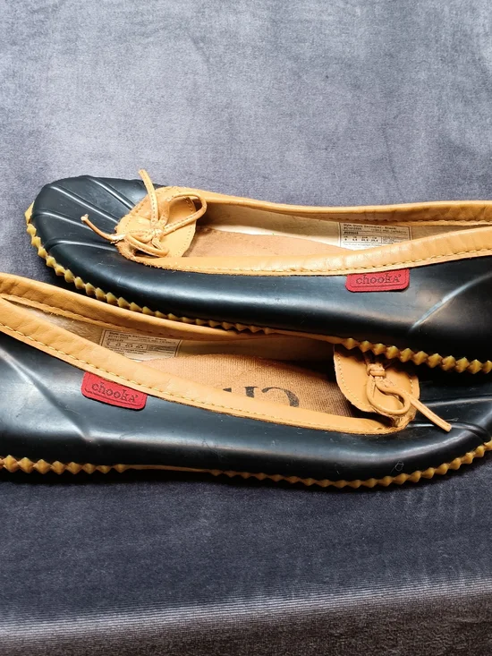 Chooka Black and Tan Women's Waterproof Ballet Flats