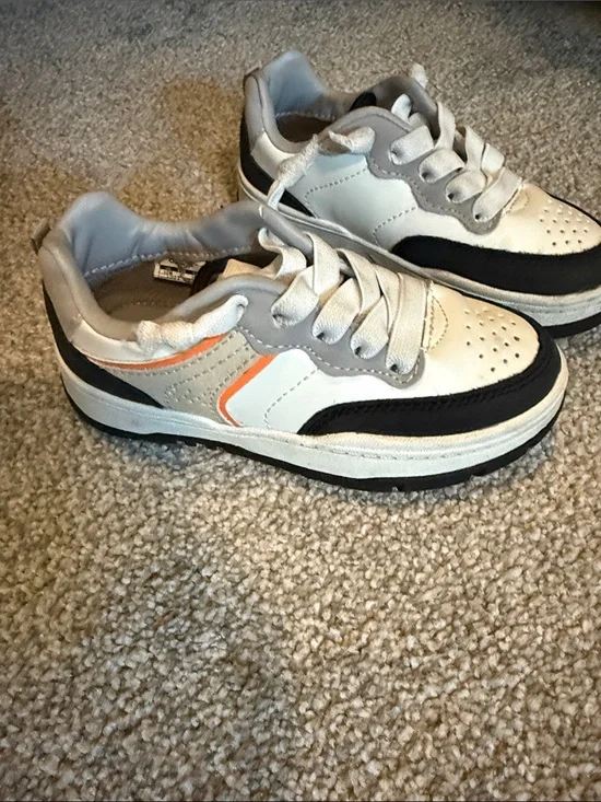 OshKosh B'gosh White, Gray, Black & Orange Kids Sneakers