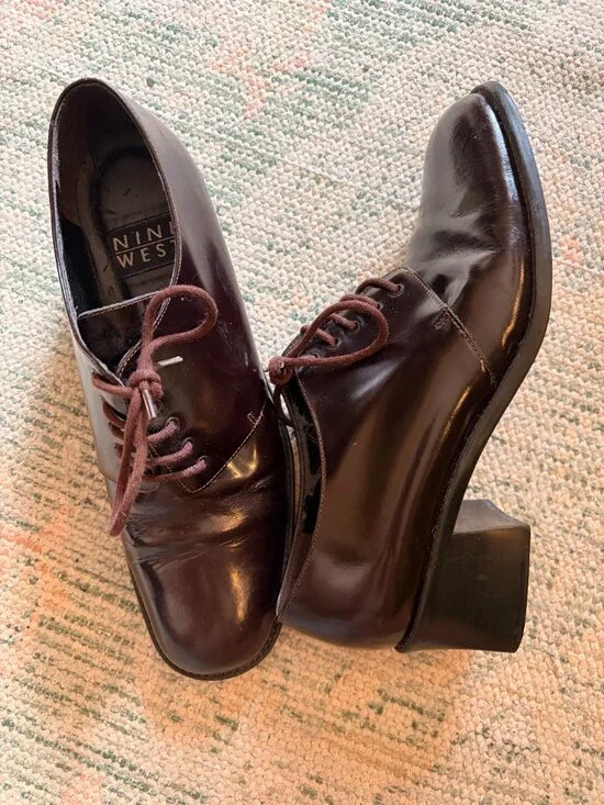 Vintage 90s Nine West Chunky Heeled Oxfords | Dark Brown / Oxblood (Sz 8.5)