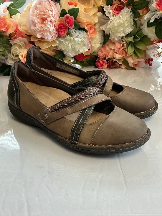 Earth Origins Tamara Toriana Stone Brown Mary Jane Comfort Flats Size 9M