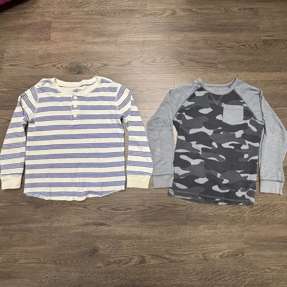 OshKosh B'gosh 8yo Wht/Blue Striped & Gray Camo cuffed LSS, GUC.