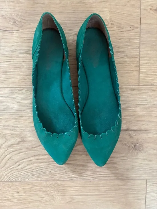 Women's Pointed Toe Suede Flats in Teal