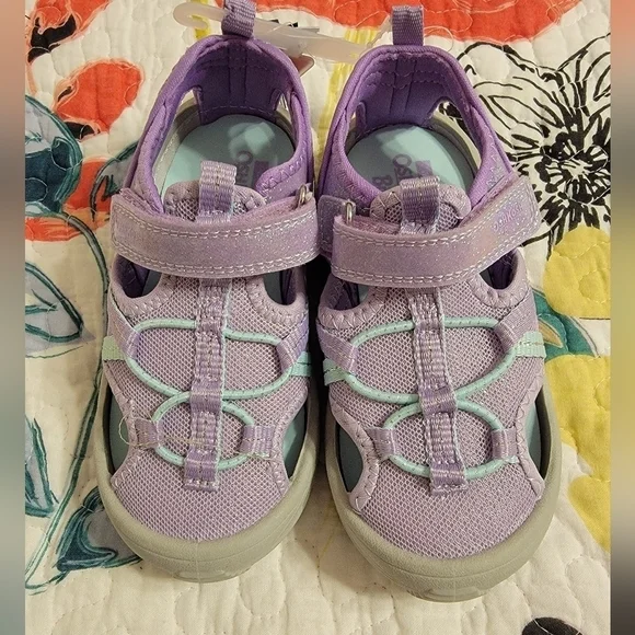 NWT Oshkosh B'Kosh Girls Sandal with Velcro Closure