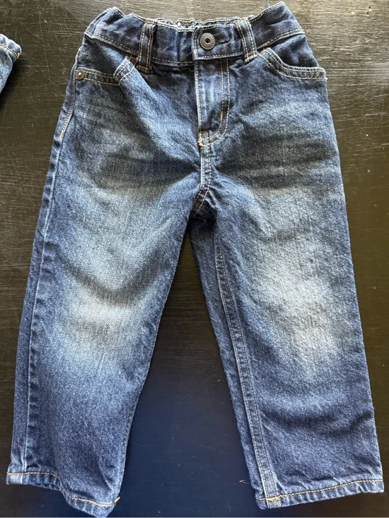 OshKosh B’gosh jeans 3 pair