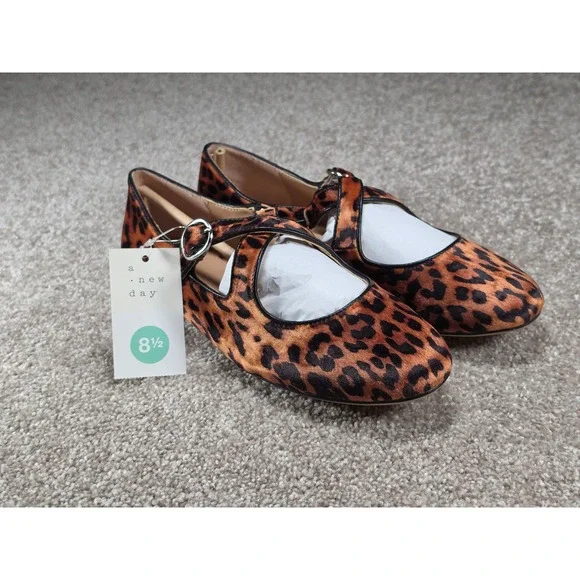 A New Day Tamsin Leopard Print Mary Jane Flats Brown Cheetah Buckle Shoes 8.5