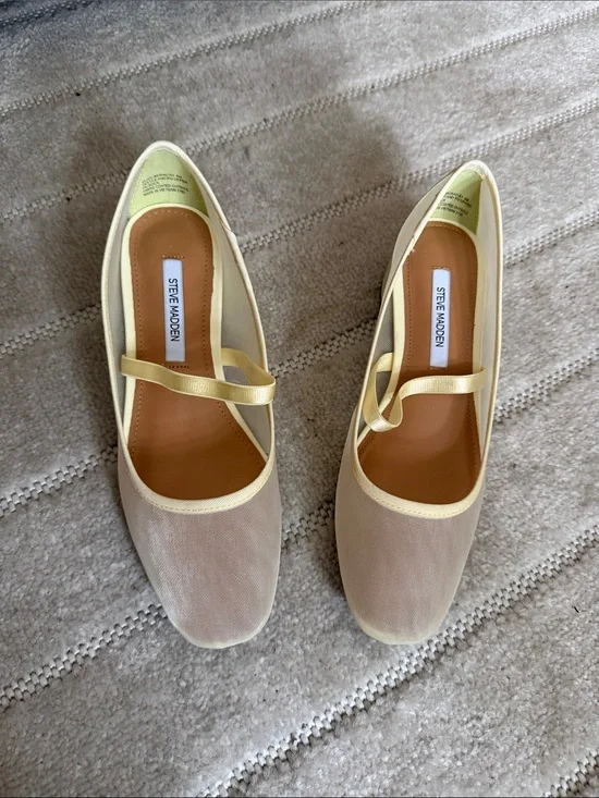 Steve Madden Pale Yellow Mary Janes