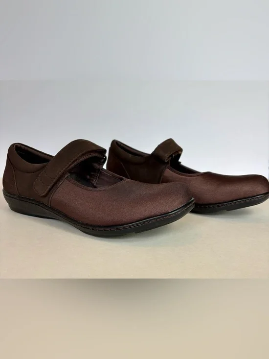 Aetrex Brown Mary Jane Comfort Flats Shoes Size 9