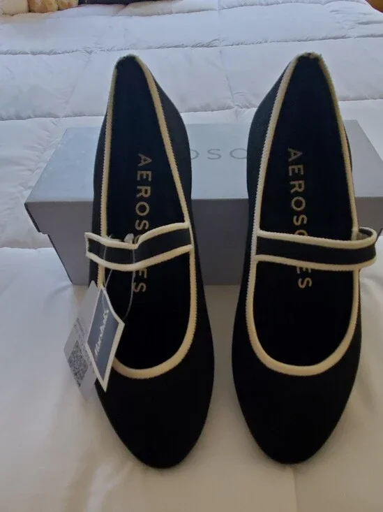 AEROSOLES Black Flats with Cream Trim Mary Jane Strap