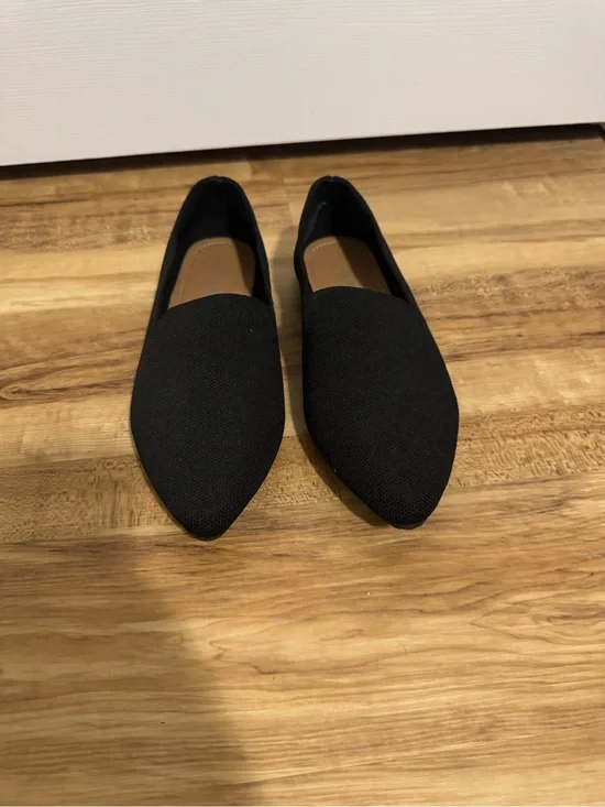 Women's Black Pointed Toe Slip-On Flats