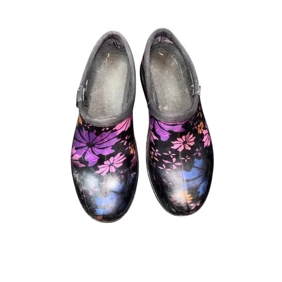 Sloggers Women's Waterproof Garden Rain Clogs Floral Slip-On Black Size 9 flower