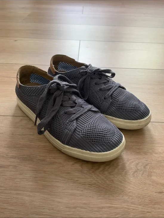 Lucky Brand Women's Knit Lace-Up Flats in Charcoal Gray 7 Beach Casual #0007