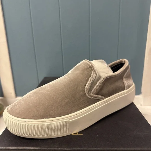 Rebecca Minkoff  NENE Putty Gray‎ Taupe Smooth Velvet Slip On Loafers Size 9
