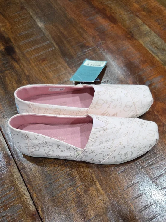 Toms 