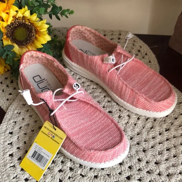 Hey Dude WENDY Stretch Coral Pearl Loafers SIZE 8