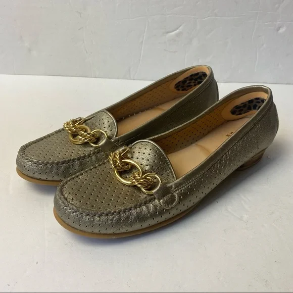 Vintage Stuart Weitzman Gold Metallic Leather Chain Bit Loafers 7.5 SS