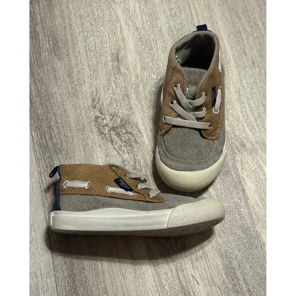 OshKosh B'gosh Lloyd Toddler Boys Grey Tan Boat Shoe Sneakers Size 9M OS21H05H‎