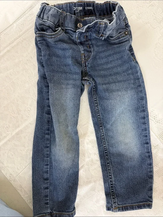 OshKosh B'gosh Kids' Medium Blue Straight-Leg Jeans