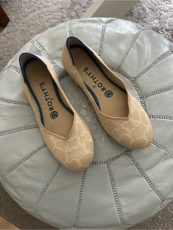 Rothy's Sahara Gold Giraffe print Knit Pointed Toe Flats with Blue Trim