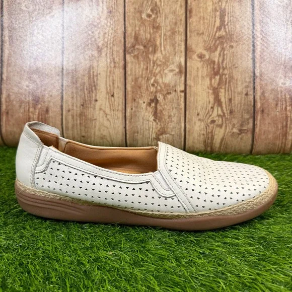 Clarks Collection Loafers Womens Size 9 Off White Perforated Leather Espadrille