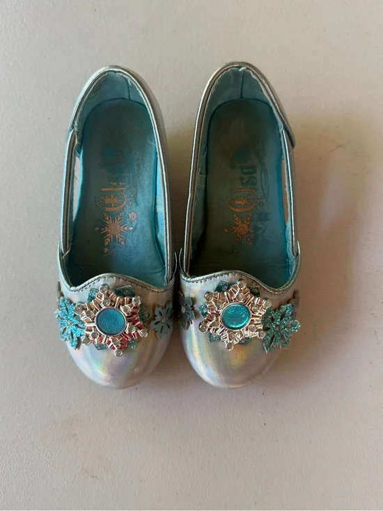 Disney Iridescent Silver Girls Dress Heels with Teal Accents