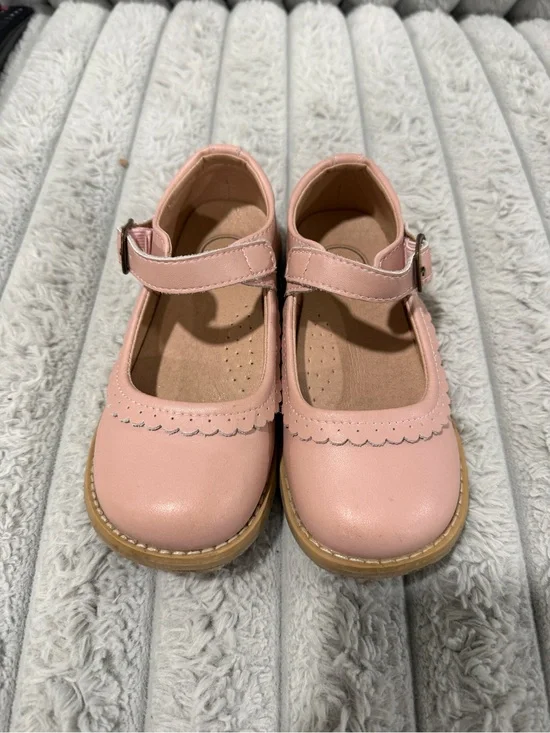 Size 12 Like New SweetHoney Scalloped Mary Jane’s