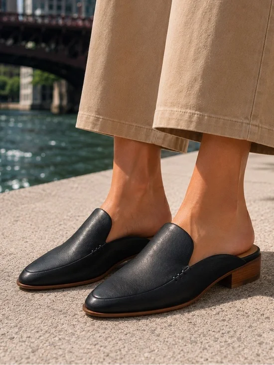 Lucky Brand women’s Black Leather Slip-On Loafers