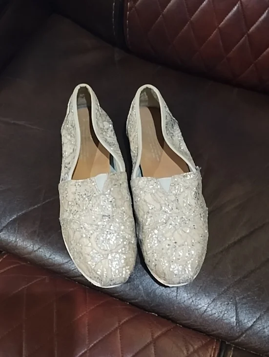 Toms Embellished Women’s Slip-On Flats in Ivory