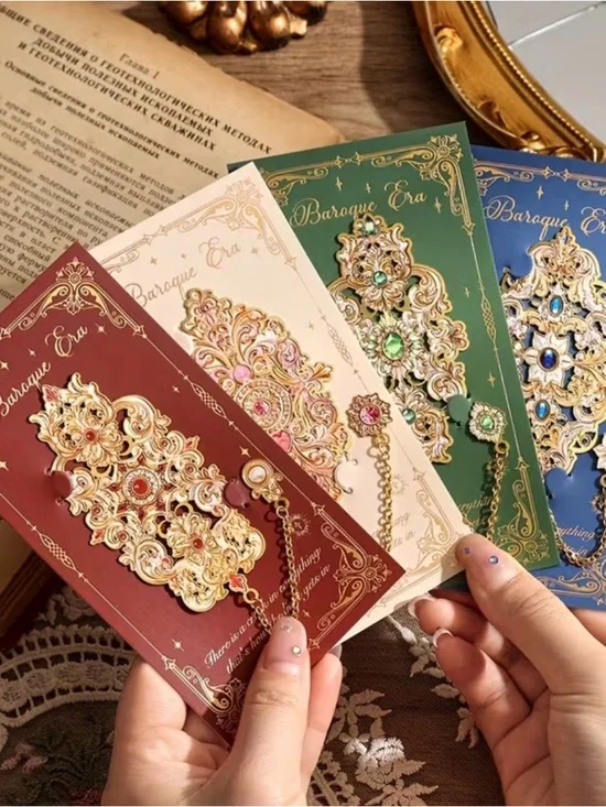 One Vintage Bookmark, Hollow Metal Baroque Design, Golden Bookmarks, Beautiful