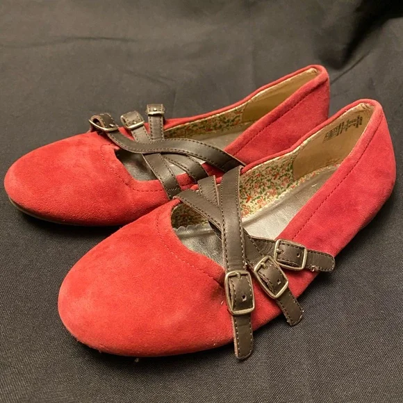 Lands’‎ End-Red shoes w/brown straps, Kids size:3M