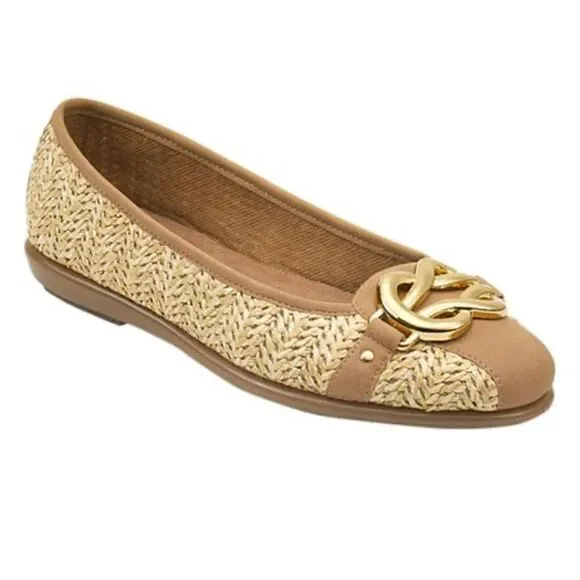 Aerosoles | Natural Big Bet Flat - Women 9