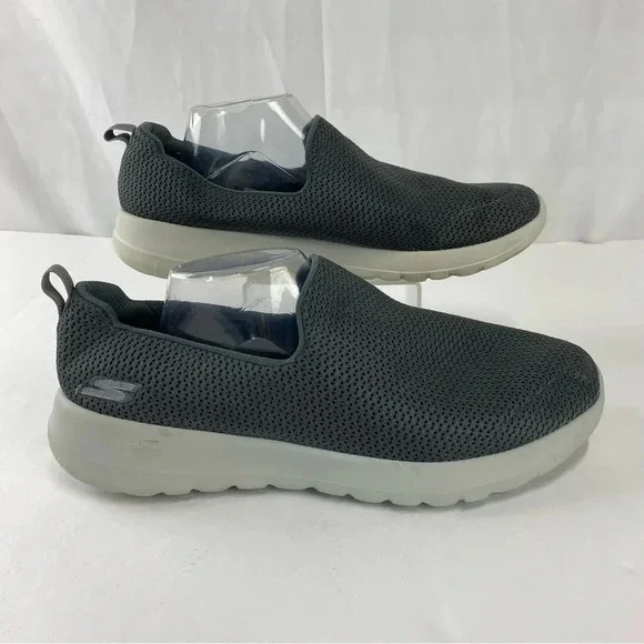 Skechers Womens 13 Gray Goga Max Gen5 Slip On Loafer Casual Shoe