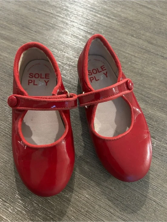 Sole Play Girls' Red Patent Mary Jane Shoes, Sz. 9M.