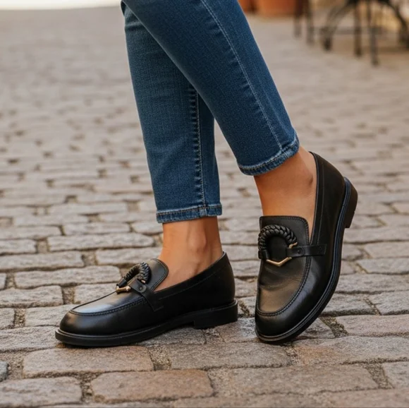 Schutz Rhino Loafers In Black Size 9.5B NWOB