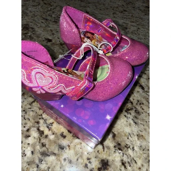 DisneyToddler GirlsPrincess Maryjane Dress Pumps Shoes Purple Size‎ 6T. 4311