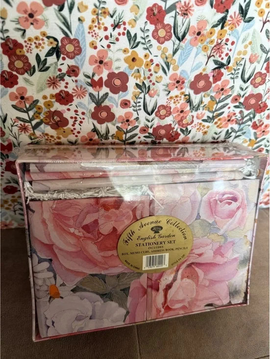 NOS LaVie English Garden Stationery Set Fifth Avenue Collection Sealed