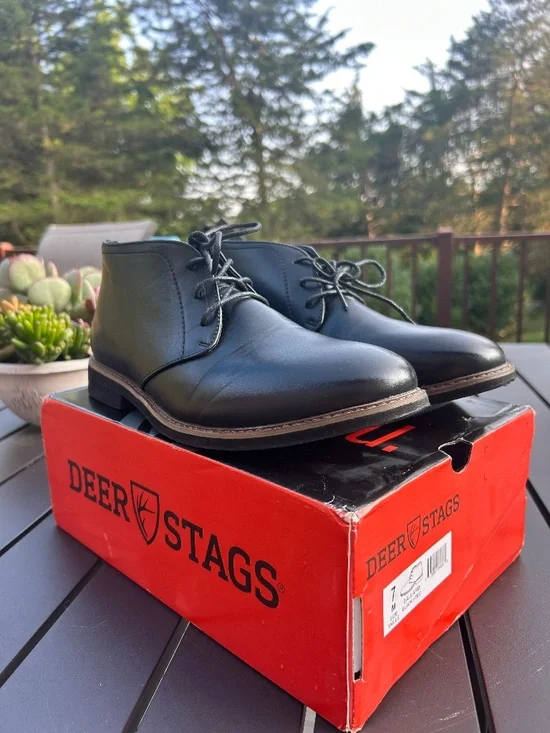 Deer Stags Ballard Mens/Big kids chukka boot size 7