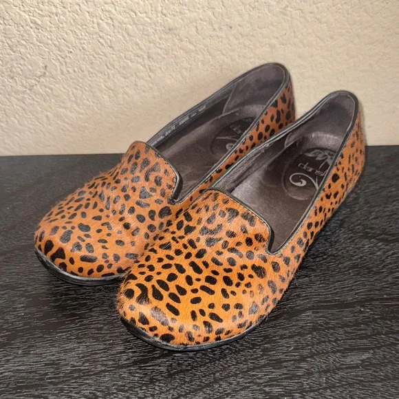 Dansko Cheetah Print Calf Hair Loafers Size 37 or US‎ 6.5