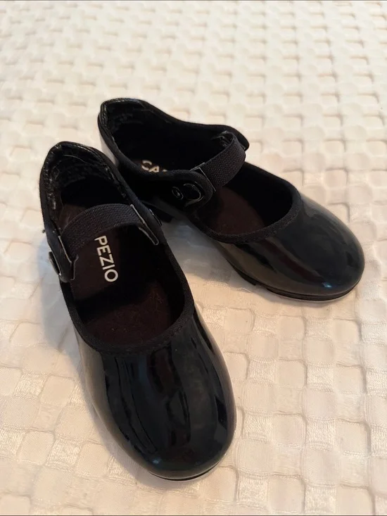 Capezio Black Patent Mary Jane Tap Shoes for Kids 8M