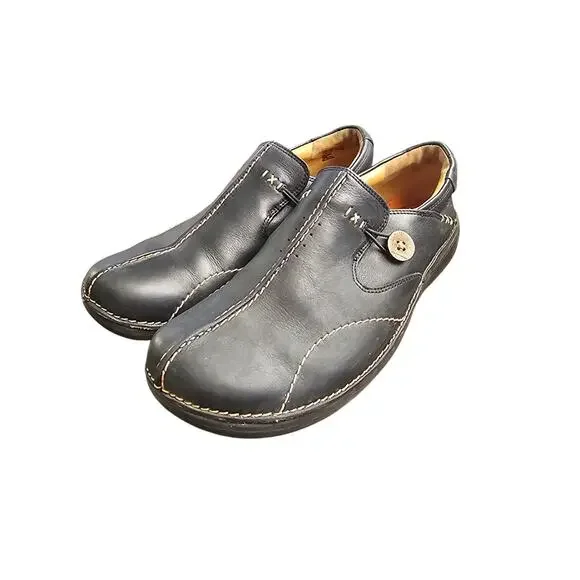 Clarks Unstructured Black size 10 Unloop button slip on loafers‎