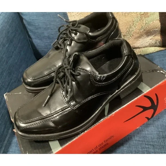 Deer Stags Boy's Oxford Dress Shoes NEW in Box Size 13 W Sharp Black HTec
