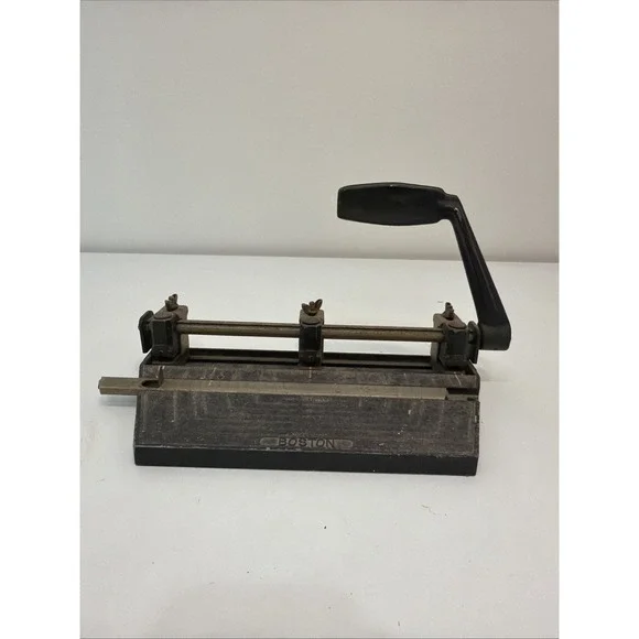Vintage Boston 3 Hole Heavy Duty Standard Paper Punch Manufacturing Made In USA