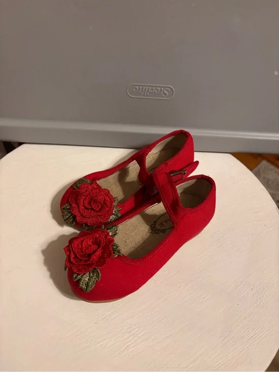 Girls Red Mary Jane Floral Ballet Flats