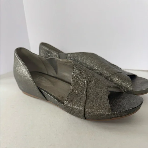 Eileen Fisher Metallic Pewter Leather Peep-Toe Flats