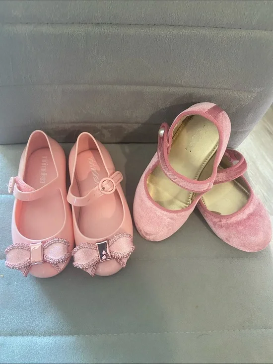 Mini Melissa Pink Girls' Mary Jane Shoes with Bow Embellishment