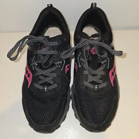Saucony Womens 9.5W TR16 Trail No Insole S10745-10 Black/Fuchsia Running Shoes