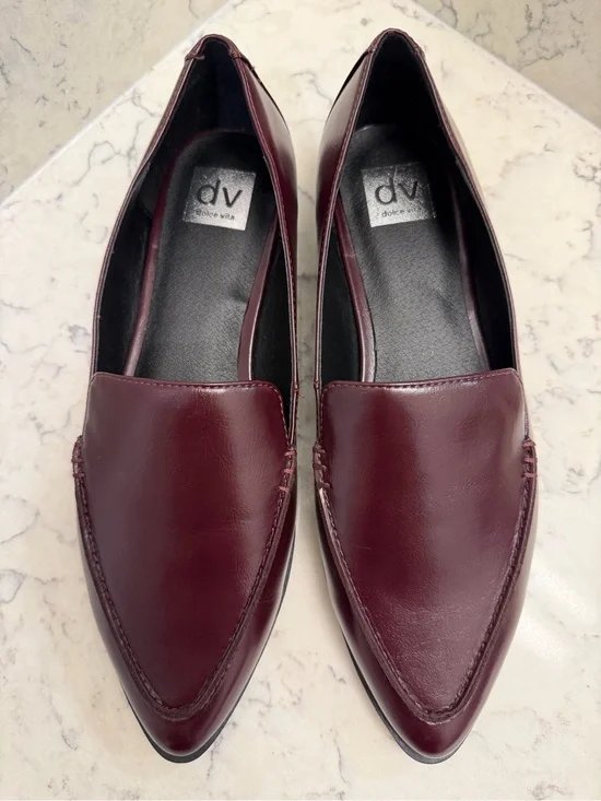 DV by Dolce Vita Island Burgundy Pointed Toe Loafers Women’s Size 11 NWOB