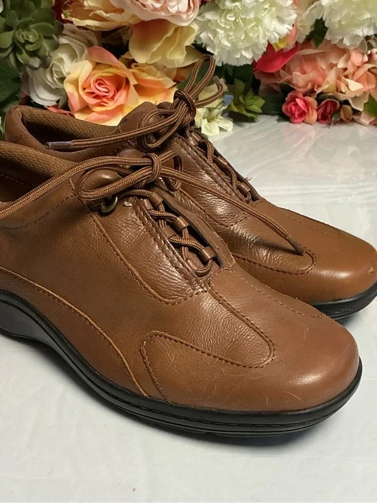 Easy Spirit Esuland Brown Leather Comfort Walking Shoes Lace Up Women’s 6.5 M