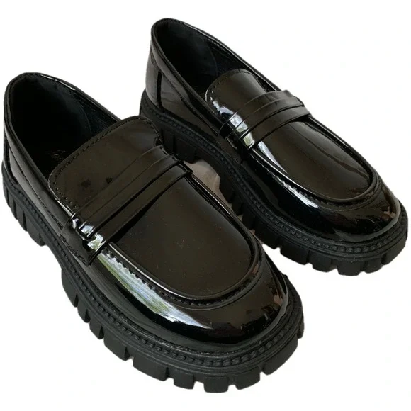 Jiaomei Womens Black Lug Sole Loafers Faux Patent Leather Preppy Sz 36 US 5.5/6