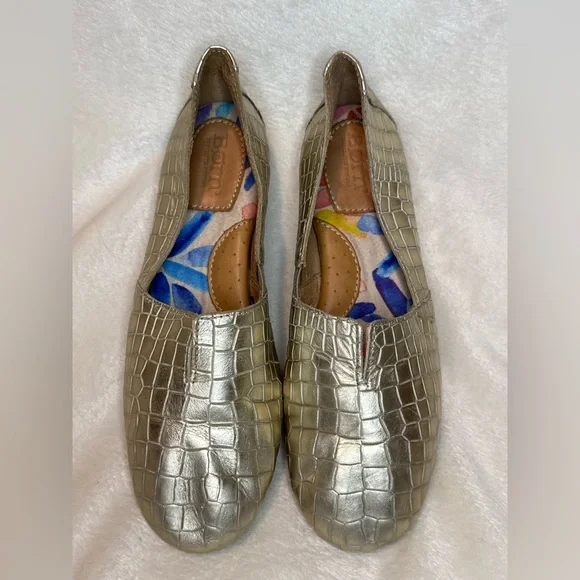 Born Sebra Snake Skin Flats In Gold Tone Women’s Slip On Shoes Size‎ 7